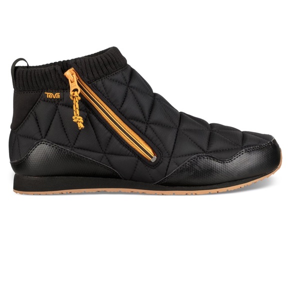 Teva Other - Teva Ember Moc Mid. Black. Size 13.